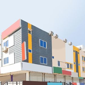 Collection O Vijay Nagar Indore Formerly Hotel Shiva Inn